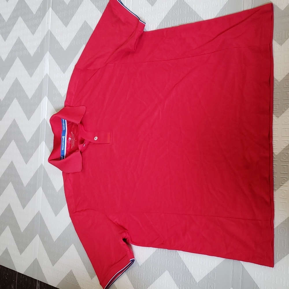 Vineyard vines Performance shirt.  Red Size Large.  NWOT